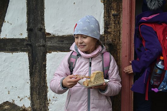 Grafika #12: NIEZAPOMNIANA WIZYTA W KLUKACH