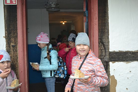 Grafika #11: NIEZAPOMNIANA WIZYTA W KLUKACH