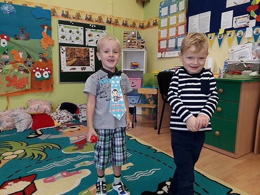 Grafika #3: Kolorowy Dzień Chłopaka u Minionków