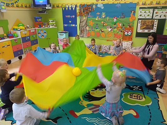 Grafika #4: Kolorowy Dzień Chłopaka u Minionków