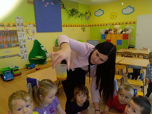 Grafika #8: Kolorowy Dzień Chłopaka u Minionków