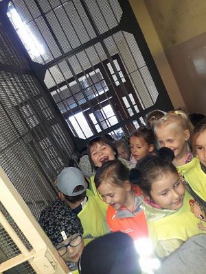 Grafika #9: WIZYTA NA KOMISARIACIE