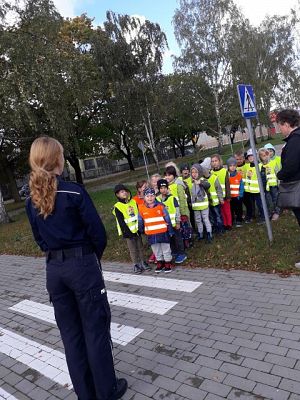 Grafika #8: WIZYTA NA KOMISARIACIE