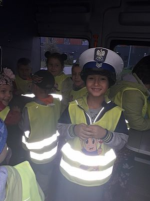 Grafika #5: WIZYTA NA KOMISARIACIE