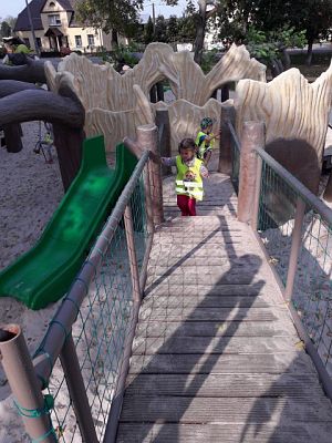 Grafika #10: PIERWSZA WSPÓLNA WYCIECZKA MINIONKÓW