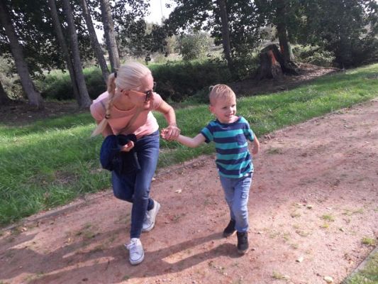 Grafika #17: PIERWSZA WSPÓLNA WYCIECZKA MINIONKÓW