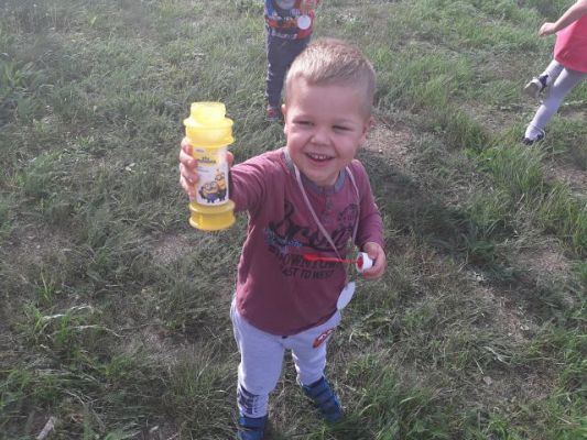 Grafika #10: BAŃKOWY DZIEŃ PRZEDSZKOLAKA u Minionków