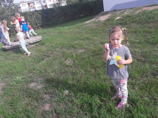 Grafika #13: BAŃKOWY DZIEŃ PRZEDSZKOLAKA u Minionków