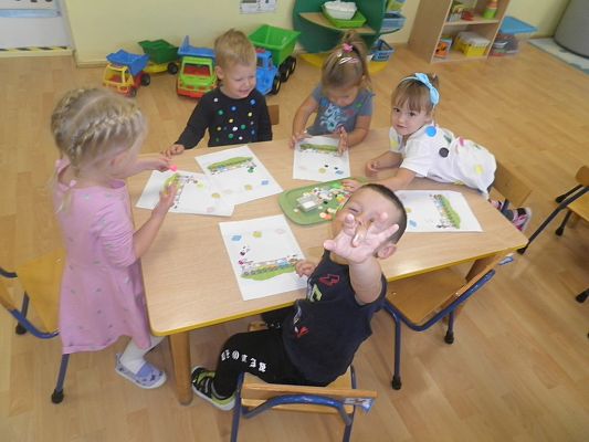 Grafika #13: MAM TALENT i…. kropka!