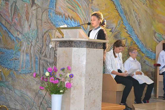 Grafika #4: Uroczyste rozpoczęcie roku szkolnego 2018/2019