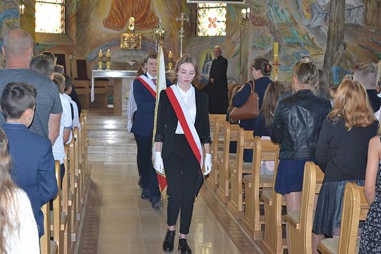 Grafika #8: Uroczyste rozpoczęcie roku szkolnego 2018/2019