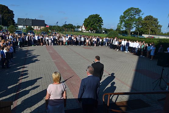 Grafika #9: Uroczyste rozpoczęcie roku szkolnego 2018/2019