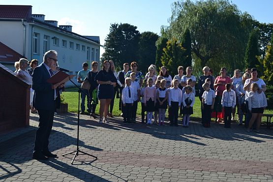 Grafika #14: Uroczyste rozpoczęcie roku szkolnego 2018/2019