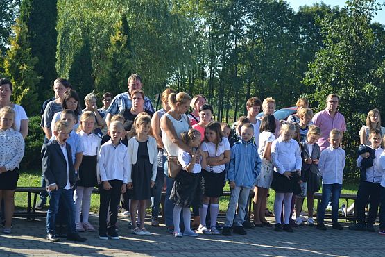 Grafika #16: Uroczyste rozpoczęcie roku szkolnego 2018/2019