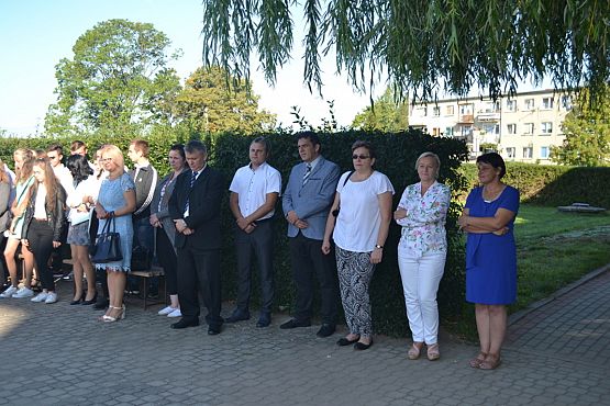 Grafika #19: Uroczyste rozpoczęcie roku szkolnego 2018/2019