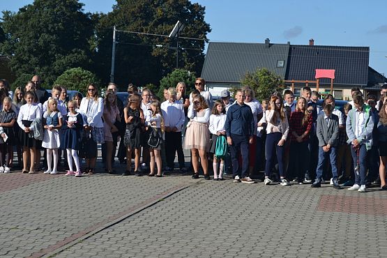 Grafika #21: Uroczyste rozpoczęcie roku szkolnego 2018/2019