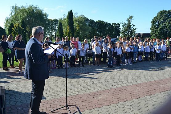 Grafika #23: Uroczyste rozpoczęcie roku szkolnego 2018/2019