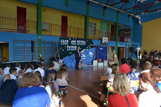 Grafika #1: Zakończenie roku szkolnego 2017/2018