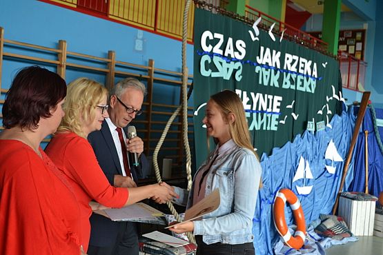 Grafika #19: Zakończenie roku szkolnego 2017/2018