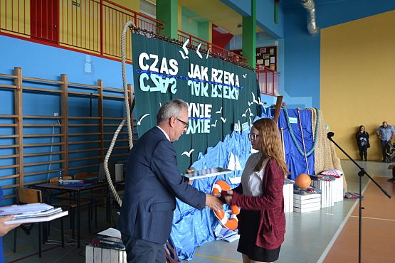 Grafika #38: Zakończenie roku szkolnego 2017/2018