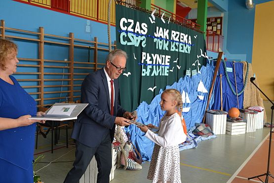 Grafika #40: Zakończenie roku szkolnego 2017/2018