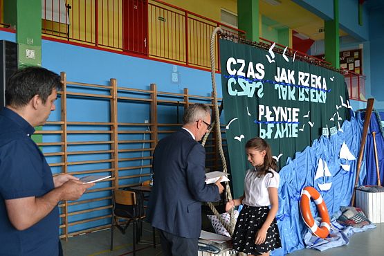 Grafika #47: Zakończenie roku szkolnego 2017/2018