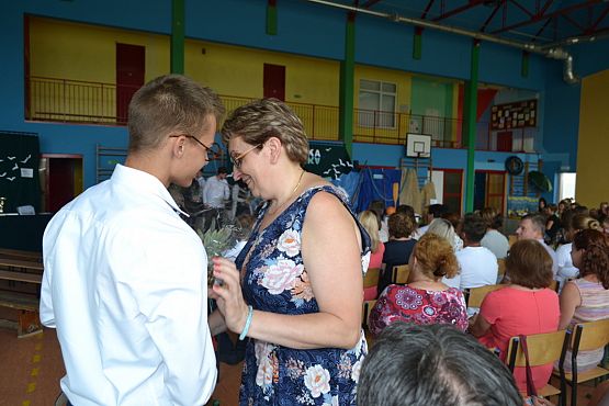 Grafika #11: Pożegnanie uczniów klas trzecich gimnazjalnych.