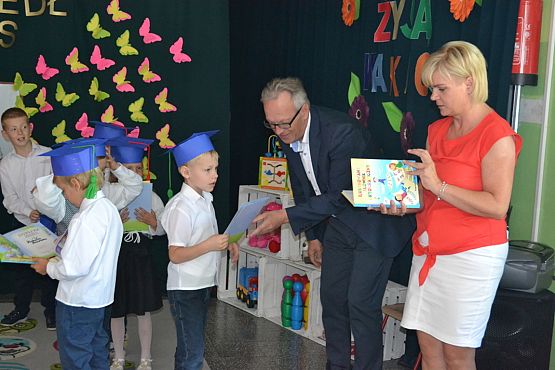 Grafika #40: Zakończenie roku przedszkolnego grupy Jeżyki