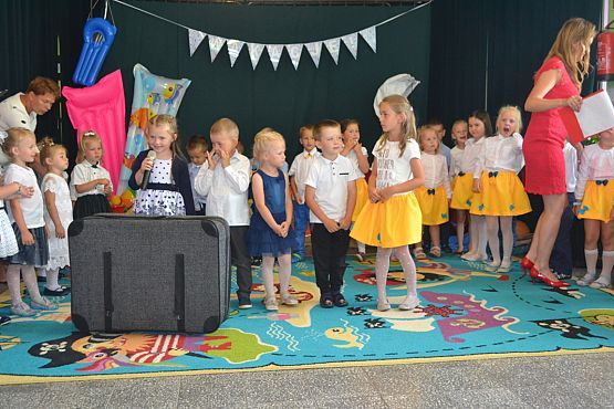 Grafika #8: Zakończenie roku przedszkolnego grup Pszczółki i Smerfy