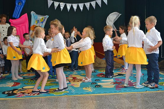 Grafika #17: Zakończenie roku przedszkolnego grup Pszczółki i Smerfy