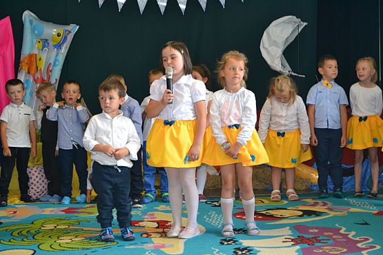 Grafika #19: Zakończenie roku przedszkolnego grup Pszczółki i Smerfy