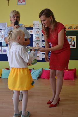 Grafika #28: Zakończenie roku przedszkolnego grup Pszczółki i Smerfy