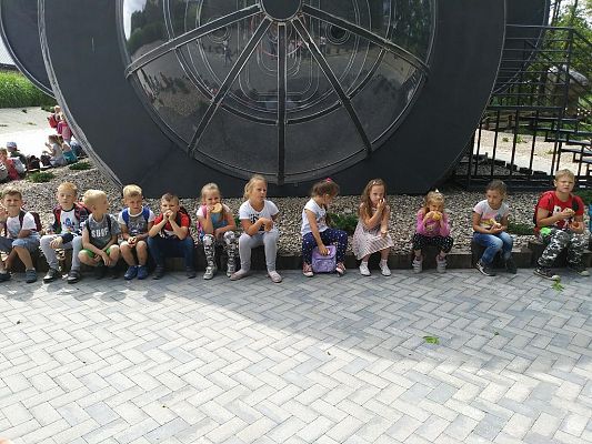 Grafika #17: Wycieczka do Parku Ewolucji w Sławutówku