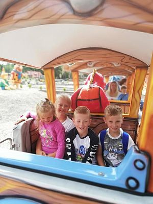 Grafika #27: Wycieczka do Parku Ewolucji w Sławutówku