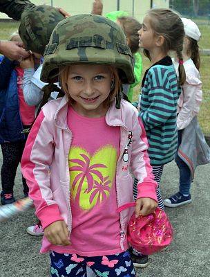 Grafika #3: Spotkanie z żołnierzami