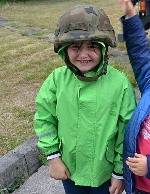 Grafika #4: Spotkanie z żołnierzami