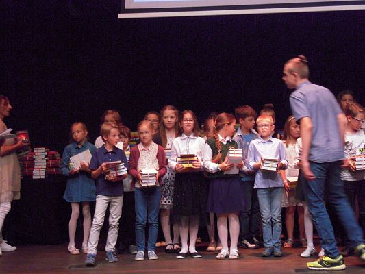 Grafika #17: Wielki Maraton Czytelniczy