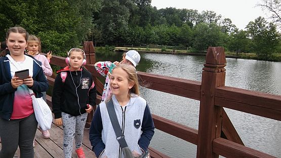 Grafika #1: Wycieczka do Doliny Charlotty klas trzecich