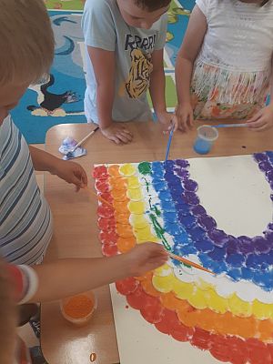 Grafika #5: Dzień kolorowy w przedszkolu