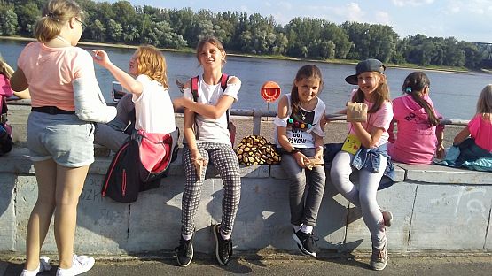 Grafika #10: Nagrodowa wycieczka do Torunia dla uczniów osiągających bardzo dobre wyniki w nauce i zachowaniu.