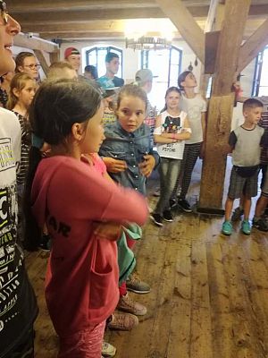 Grafika #37: Nagrodowa wycieczka do Torunia dla uczniów osiągających bardzo dobre wyniki w nauce i zachowaniu.