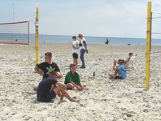 Grafika #8: Uczniowie naszej szkoły zdobyli brązowy medal w siatkówce plażowej !!!!!