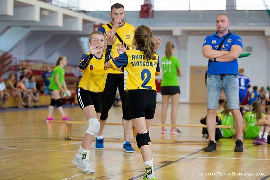 Grafika #17: VI Ogólnopolski Turniej Minipiłki Siatkowej Dziewcząt i Chłopców Komputronik Cup 2018