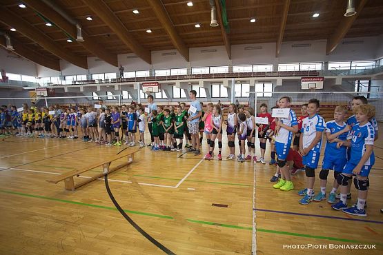 Grafika #39: VI Ogólnopolski Turniej Minipiłki Siatkowej Dziewcząt i Chłopców Komputronik Cup 2018