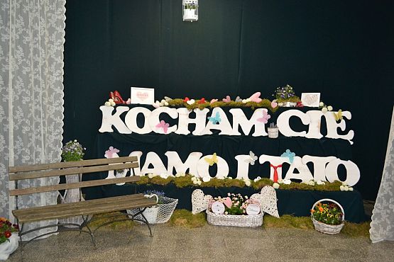 Grafika #0: Dzień Mamy i Taty