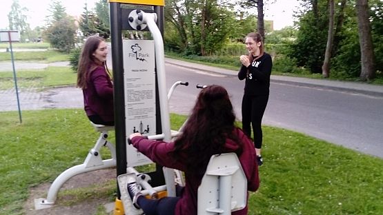 Grafika #4: Niezapomniany biwak w Chmielnie