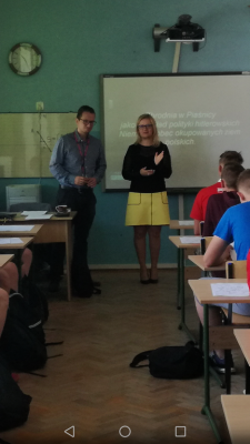 Grafika #3: Lekcja historii - "Zbrodnia w Piaśnicy".