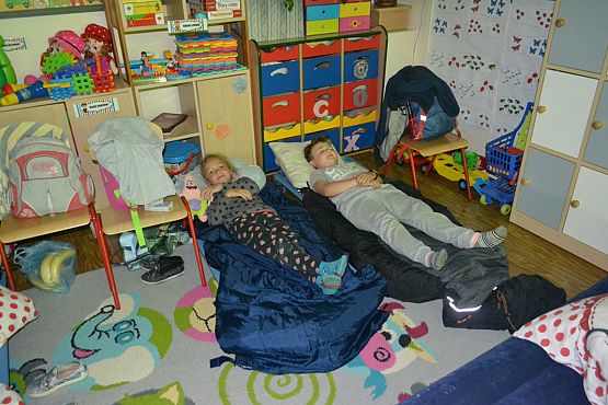 Grafika #1: Nocka w Przedszkolu