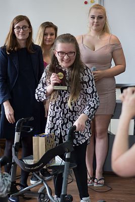 Grafika #0: NAGRODA PUBLICZNOŚCI W WOJEWÓDZKIM KONKURSIE POLSKIEJ PIOSENKI W GDAŃSKU