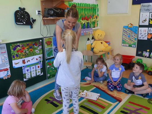 Grafika #7: SPRINTEM DO MARATONU